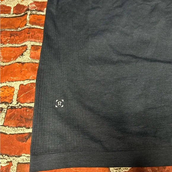 Mens lululemon polo - Picture 5 of 5